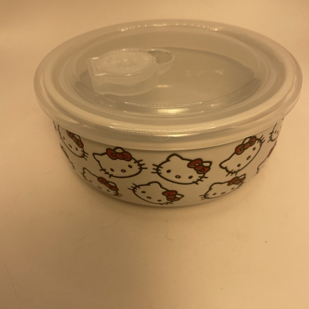 NEW Hello Kitty FACES 5in Diameter Ceramic Food Storage Bowl w/Vented Lid